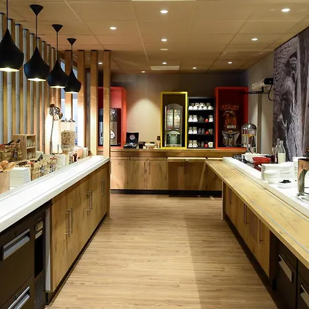 酒店 第戎市中心克莱蒙梭宜必思快捷酒店 3*