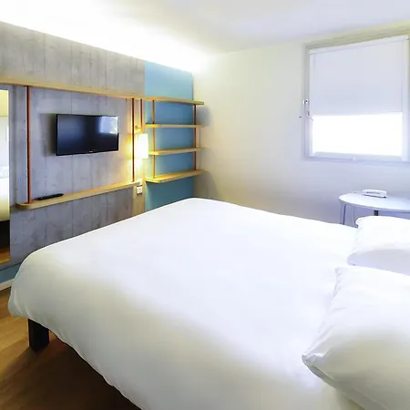 Ibis Budget Centre Clemenceau Hotel 3*