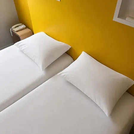 Ibis Budget Centre Clemenceau Hotel 3*