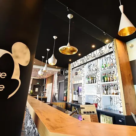 酒店 第戎市中心克莱蒙梭宜必思快捷酒店 3*