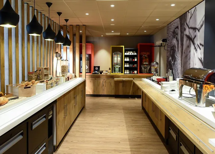 Hotel Ibis Budget Centre Clemenceau 3*