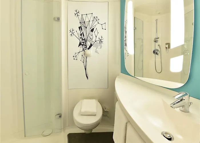 Hotel Ibis Budget Centre Clemenceau 3*